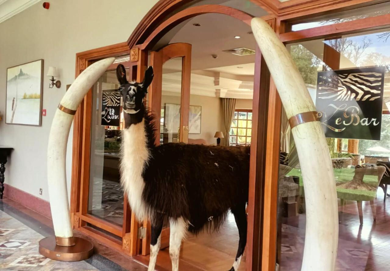 Hotel Fairmont Mount Kenya Safari Club Nanyuki Exterior foto